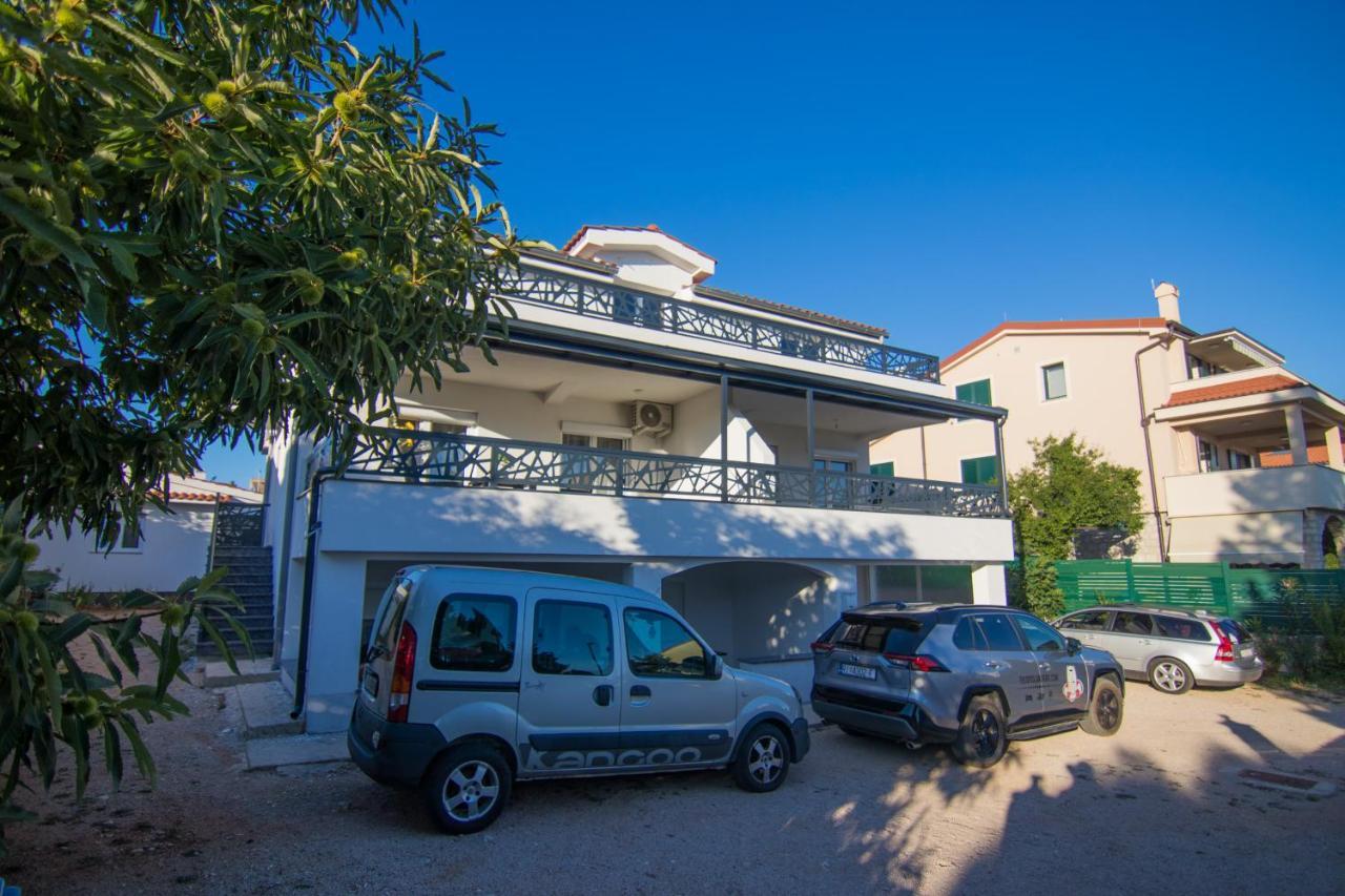Apartments Flowers Krk Town Zewnętrze zdjęcie