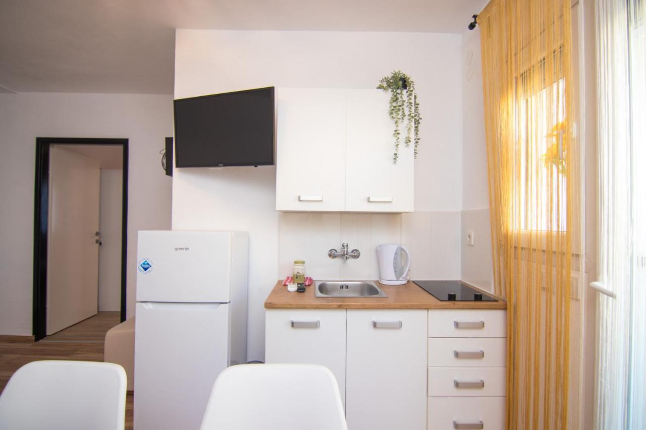 Apartments Flowers Krk Town Zewnętrze zdjęcie