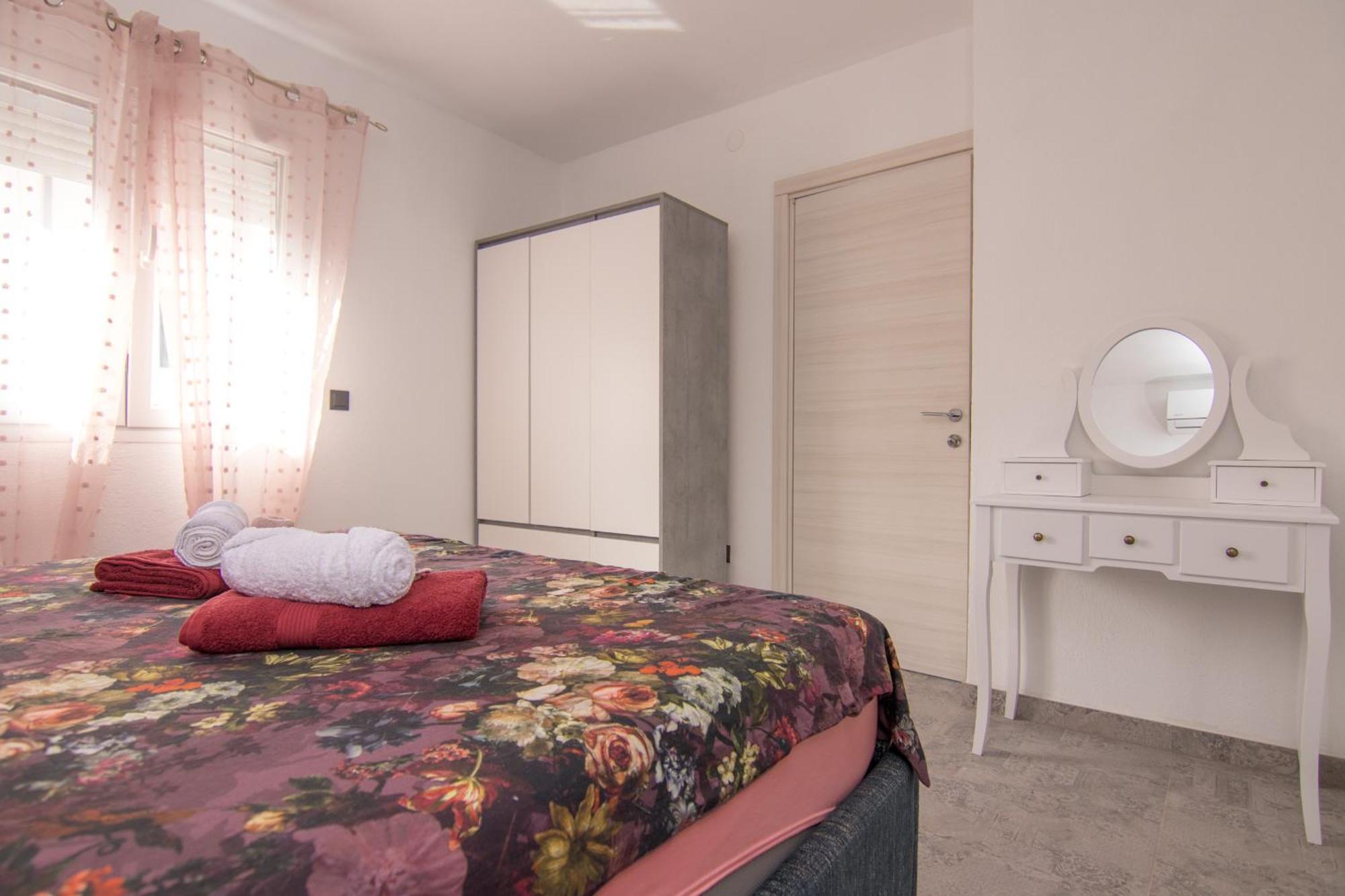Apartments Flowers Krk Town Zewnętrze zdjęcie