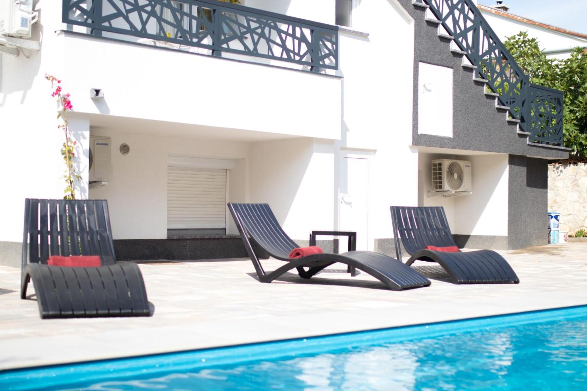 Apartments Flowers Krk Town Zewnętrze zdjęcie