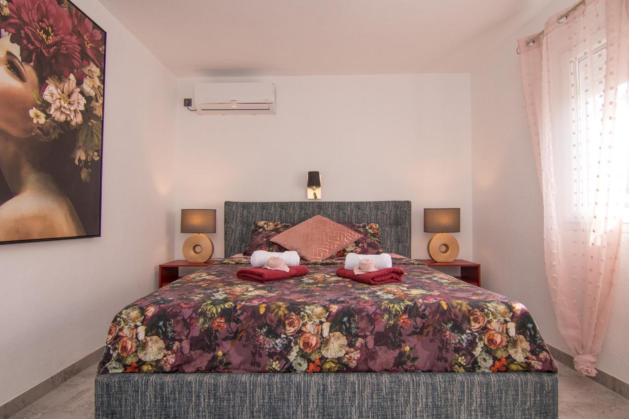 Apartments Flowers Krk Town Zewnętrze zdjęcie