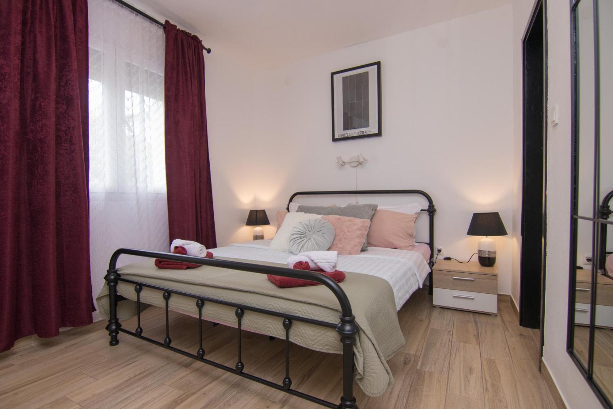 Apartments Flowers Krk Town Zewnętrze zdjęcie